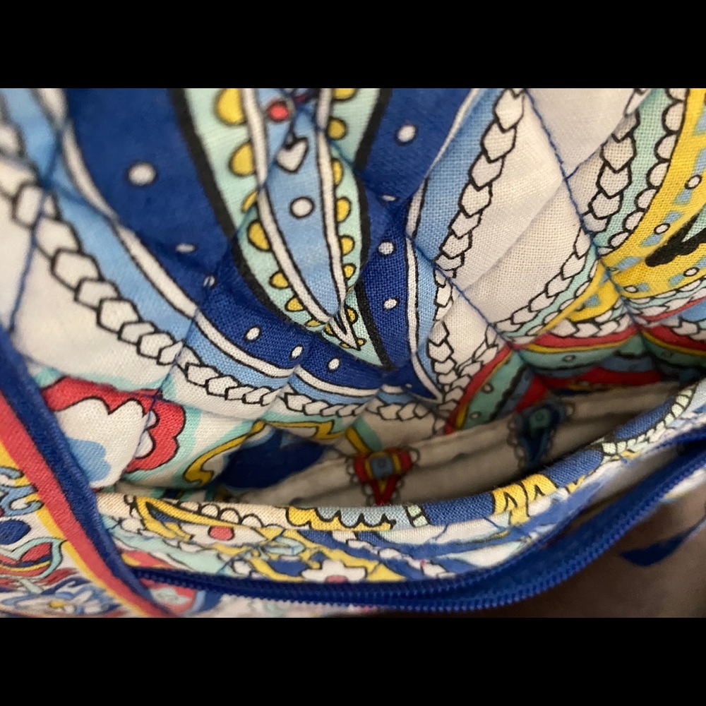 Vera Bradley marina cross body and wallet gently used condition - Picture 5 of 7